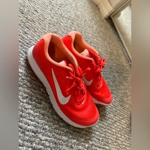Nike running shoes size 7 US
